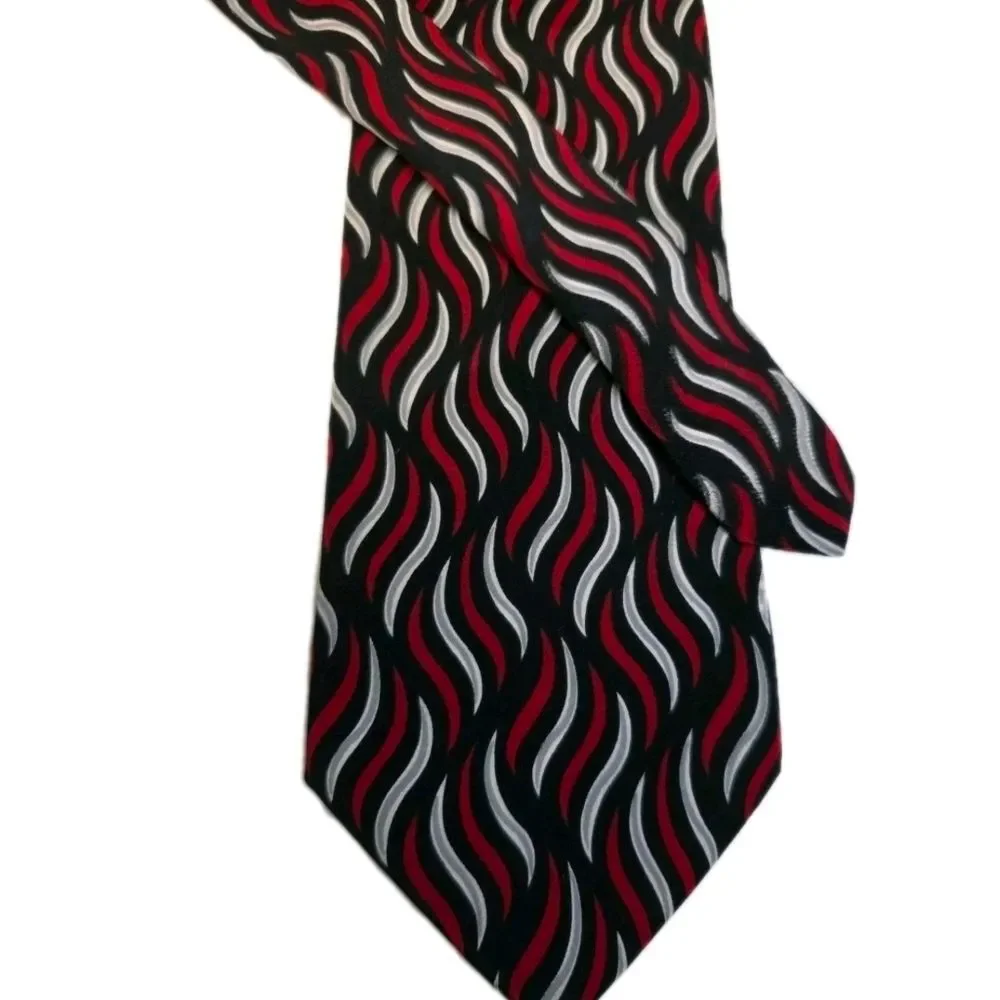 Geoffrey Beene Mens Necktie Tie 100% Silk 59” L 3.75”  W Handmade In Italy